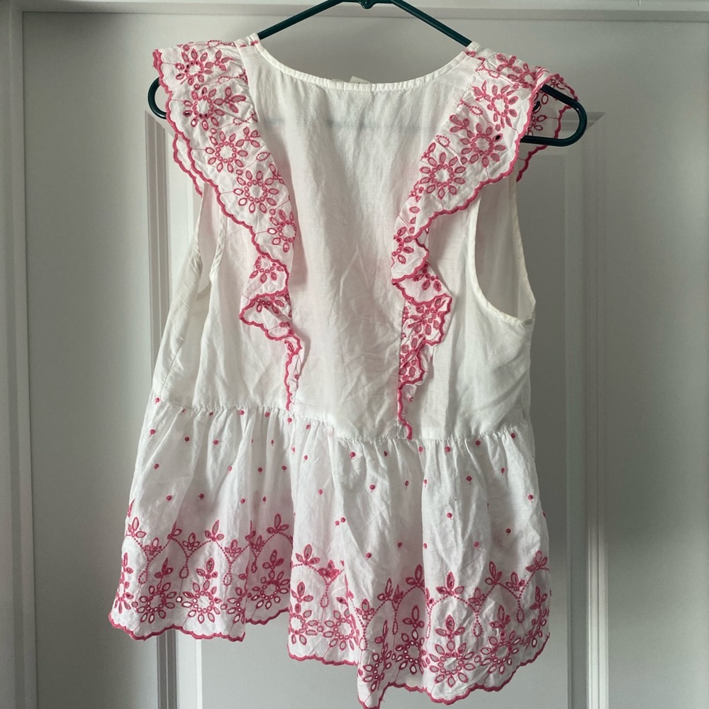 Gap Flutter Sleeve Embroidered Top - Picture 2 of 3